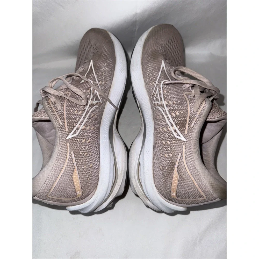 Mizuno Women's Wave Rider 25 Running Shoes, Pale Lilac/White, 9.5